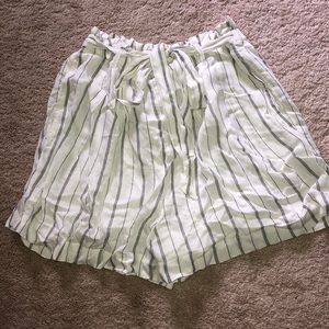 Flowy shorts
